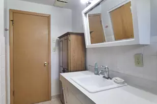 1303 S Fisk St, Green Bay, WI 54304 - Photo 21