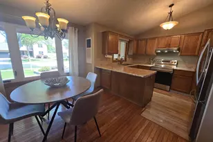 1709 E Bayberry St, Appleton, WI 54915 - Photo 9