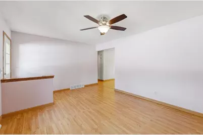 709 Memorial Drive, Kewaskum, WI 53040 - Photo 5
