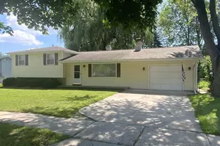 1129 Alva St, Menasha, WI 54952 - Photo 3