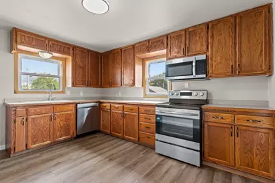 625 S Watertown Street, Waupun, WI 53963 - Photo 11