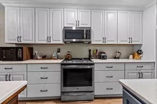 91 Spencer Village Ct, Appleton, WI 54914 - Photo 5