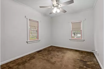 1073 Caroline Street, Green Bay, WI 54303 - Photo 9