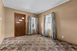 1073 Caroline St, Green Bay, WI 54303 - Photo 5