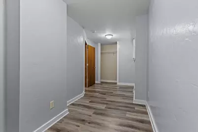 393 W Division Street, Fond du Lac, WI 54935 - Photo 5