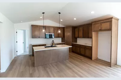N9271 Anton Street, Appleton, WI 54915 - Photo 5
