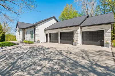 2080 Greenleaf Road, De Pere, WI 54115 - Photo 3