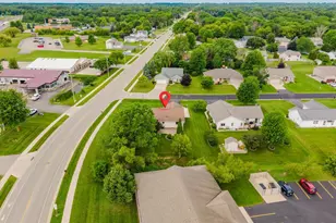 1202 Willow Bend Ln, Oshkosh, WI 54904 - Photo 35