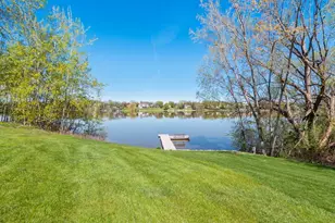 2080 Greenleaf Rd, De Pere, WI 54115 - Photo 5