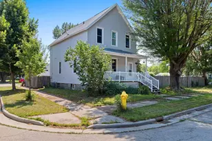 2101 Sherman St, Marinette, WI 54143 - Photo 23