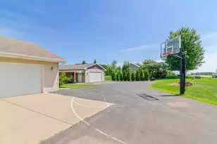 720 Cir Hill Ln, Sobieski, WI 54171 - Photo 5