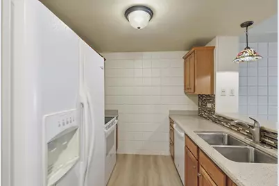 400 N Richmond Street #103, Appleton, WI 54914 - Photo 3