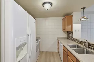 400 N Richmond St, Appleton, WI 54914 - Photo 3