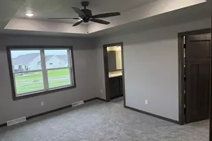 3811 Cooper Ct, Green Bay, WI 54313 - Photo 11
