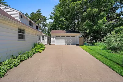 310 S Bartlett Street, Shawano, WI 54166 - Photo 9