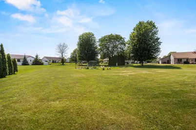 N9421 Olde Oak Tree Court, Appleton, WI 54915 - Photo 37