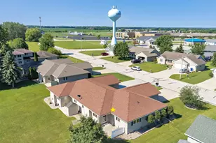 467 Longwood Ln, Wrightstown, WI 54180 - Photo 3