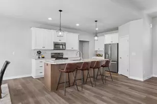 3535 Glen Oaks, Green Bay, WI 54311 - Photo 5