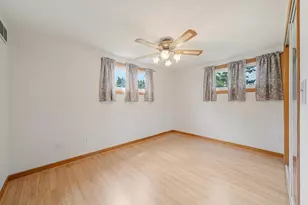 619 Riverview Dr, Winneconne, WI 54986 - Photo 15