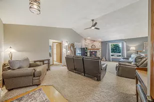 1108 Mistletoe Ln, Winneconne, WI 54986 - Photo 7