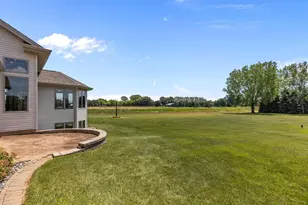 W7415 Ridge Top Dr, Neenah, WI 54956 - Photo 5