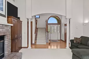 W7415 Ridge Top Dr, Neenah, WI 54956 - Photo 9
