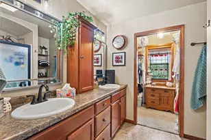 1427 Anthem Dr, Neenah, WI 54956 - Photo 25