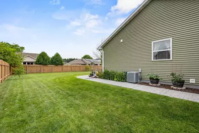 1427 Anthem Drive, Neenah, WI 54956 - Photo 43