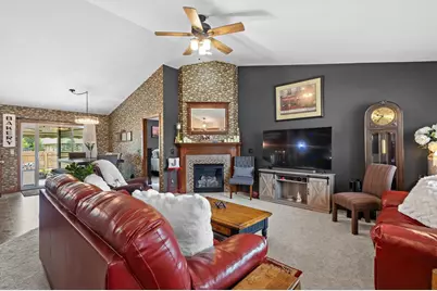 1427 Anthem Drive, Neenah, WI 54956 - Photo 9