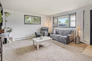 312 E Cecil St, Neenah, WI 54956 - Photo 5