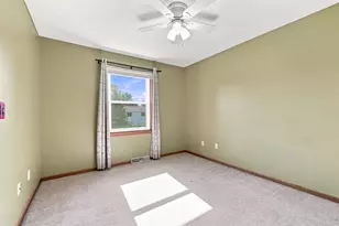 75 Rolling Green Cir, Oshkosh, WI 54904 - Photo 13
