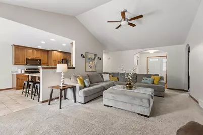 W6445 Cherrybark Circle, Menasha, WI 54952 - Photo 7