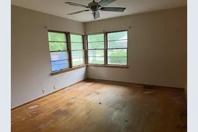 822 Evans Street, Oshkosh, WI 54901 - Photo 5