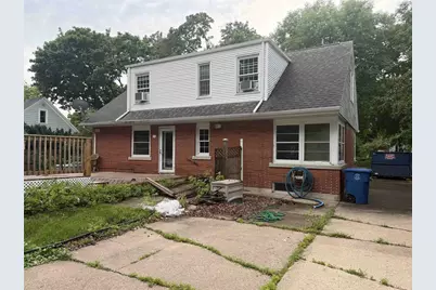 822 Evans Street, Oshkosh, WI 54901 - Photo 7
