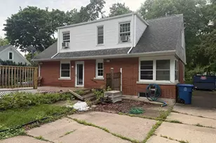 822 Evans St, Oshkosh, WI 54901 - Photo 7