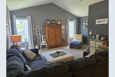 961 Charles Wright Drive, Waupaca, WI 54981 - Photo 9