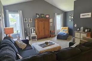 961 Charles Wright Dr, Waupaca, WI 54981 - Photo 9