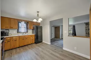 242 N Taylor St, Green Bay, WI 54303 - Photo 9