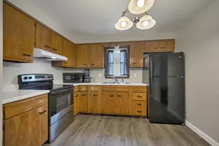242 N Taylor St, Green Bay, WI 54303 - Photo 7