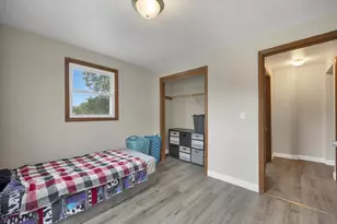 242 N Taylor St, Green Bay, WI 54303 - Photo 19