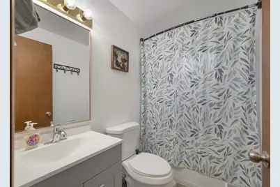 242 N Taylor Street, Green Bay, WI 54303 - Photo 43