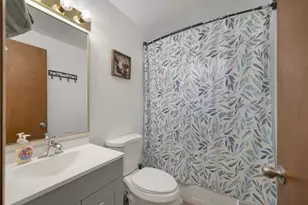 242 N Taylor St, Green Bay, WI 54303 - Photo 43