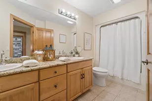 208 E Apple Creek Rd, Appleton, WI 54913 - Photo 33