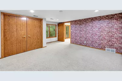 2752 Woodland Hills Court, Green Bay, WI 54311 - Photo 39