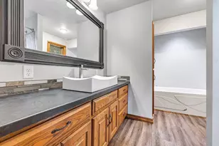 2752 Woodland Hills Ct, Green Bay, WI 54311 - Photo 27