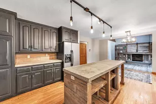 2752 Woodland Hills Ct, Green Bay, WI 54311 - Photo 7