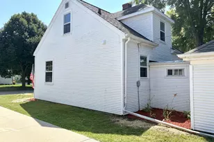 2209 N Clark St, Appleton, WI 54911 - Photo 5