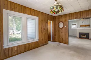 421 9th St, Neenah, WI 54956 - Photo 5