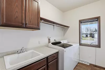 N9005 Blackoak Street, Menasha, WI 54952 - Photo 19
