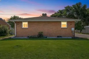 215 Cleveland St, Green Bay, WI 54303 - Photo 7